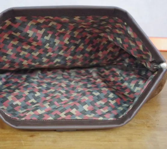 Vintage Brown Leather Snap Frame Closure Clutch