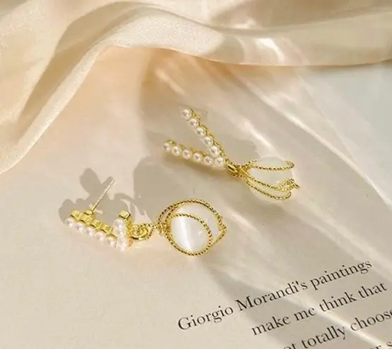 Women's Pearl Letter Cat‘s Eye Stone Dangle Drop Earrings Gold