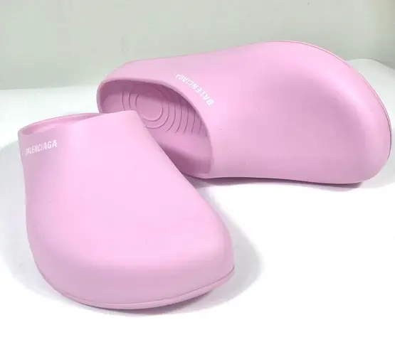 Balenciaga Pool Closed Slides Clogs Pink Women Size 8 US NEW