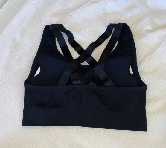 Puma Black  Forever Better Seamless Sports Bra Cross Back Padding Size Small