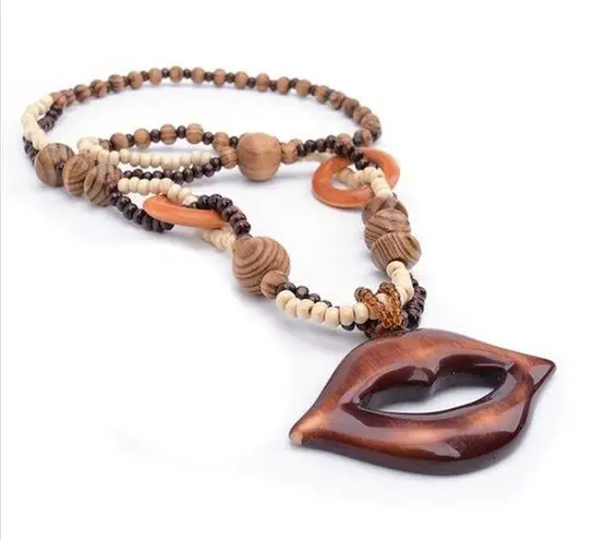 Boho Funky Wood Necklace with Lips Pendant Earrings Set New Brown