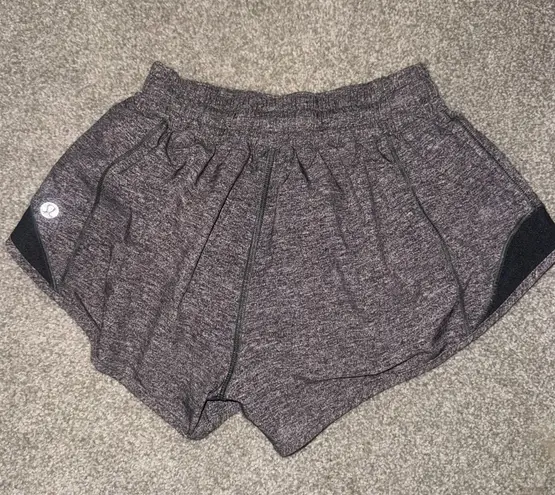 Lululemon Hotty Hot Short 2.5”