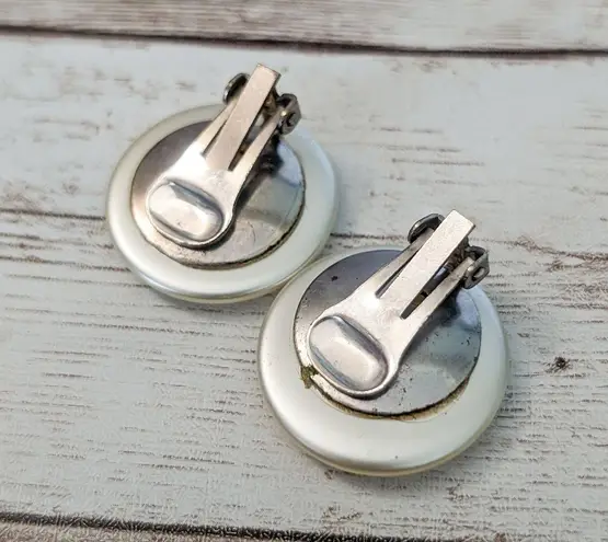 Vintage Clip On Earrings