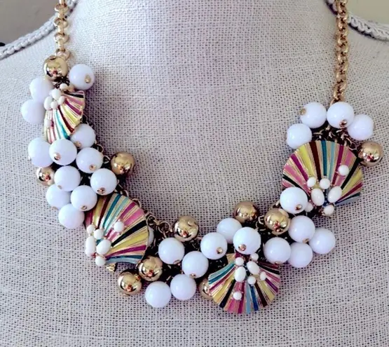 Talbots  multicolored seashell statement necklace
