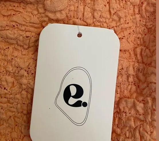 Elodie NWT V-Neck Textured thin strap snap body suit size medium light orange