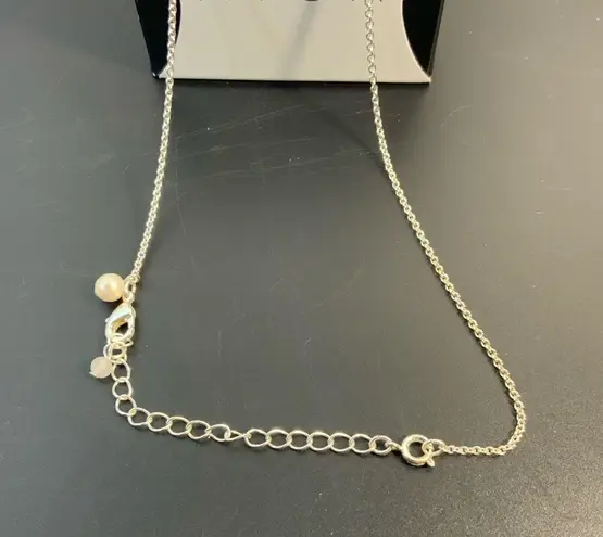 Avon NRT zodiac Aries necklace silver tone w/genuine freshwater Pearl 16”