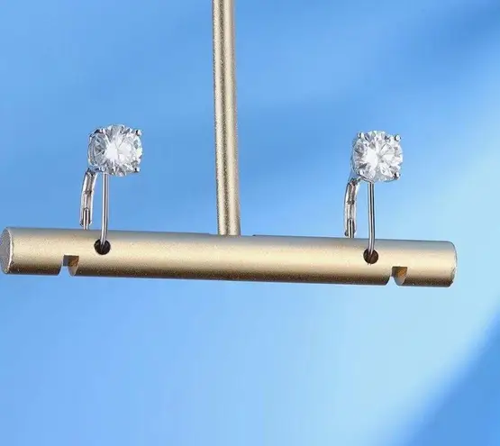 NIB 2cttw (2x1.0ct) Moissanite and Sterling Silver Drop Earrings $60 MSRP White