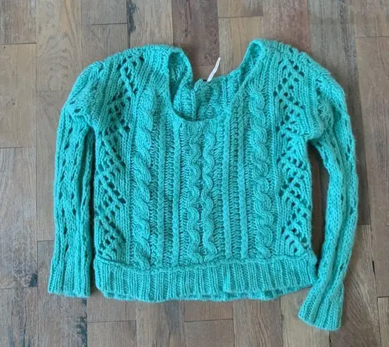 Free People  Green Cable Knit Sweater Size Small