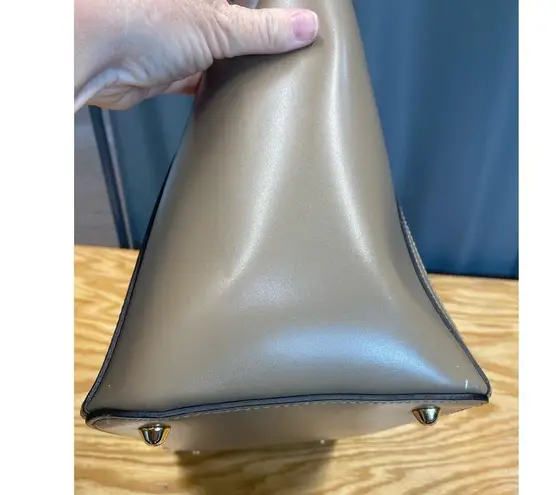 Mario Valentino CAMILLA LEATHER TOTE Taupe