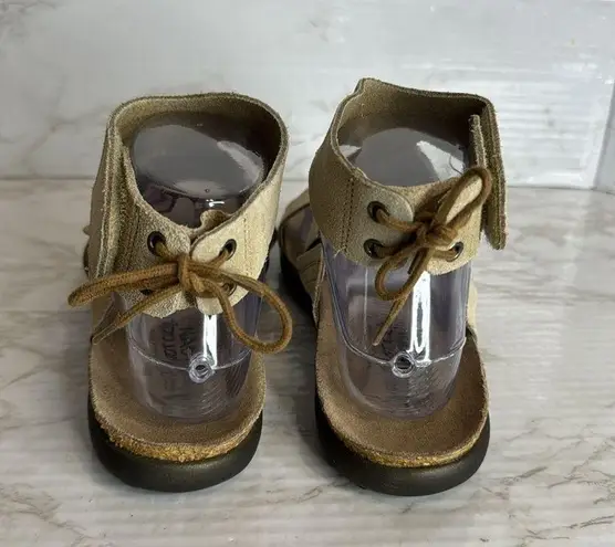 Naot ladies Leather Tie Back gladiator Sandals in Larissa size 8