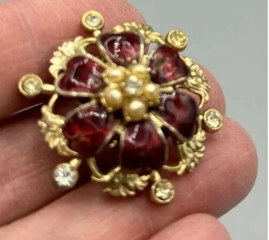 Vintage Coro Brooch Pin Red Floral Burst Rhinestone Gold Tone