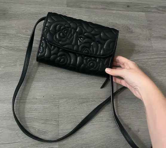 Vera Wang  Quilted Black cross body side purse clutch - Image 1