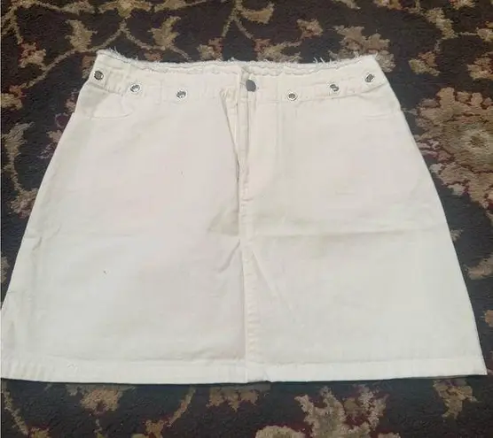 William B Classic White Denim Skirt