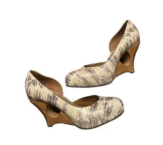 Anthropologie  Schuler & Sons Philadelphia Snakeskin Wooden Wedges Shoes Size 9