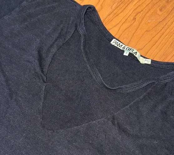 Pam & Gela Distresssed Tee Shirt Short Sleeve Black Small