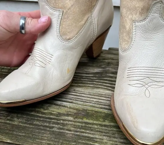 Dingo Vintage 80s 90s high heeled low shaft cream beige cowgirl western boots 7M