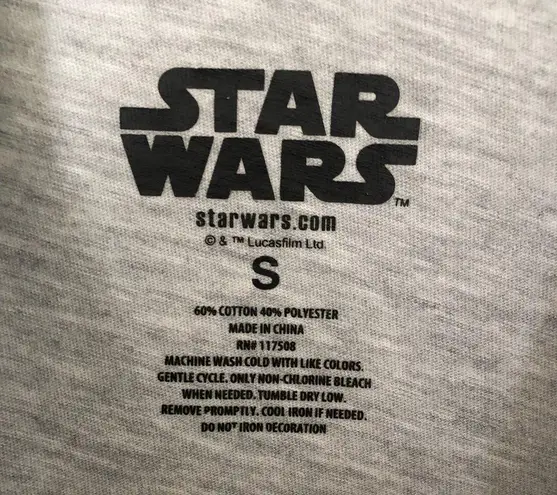 Star Wars the Mandalorian Baby Yoda Drama Graphic T-Shirt Small