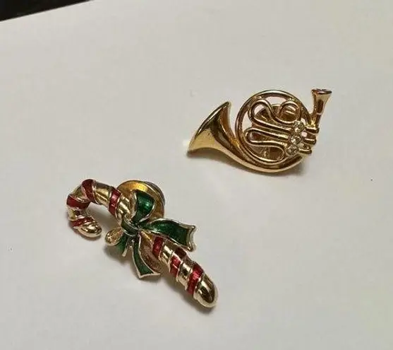 Lot Of 2 Signed Avon Brooch Tack Lapel Pin Gold Tone