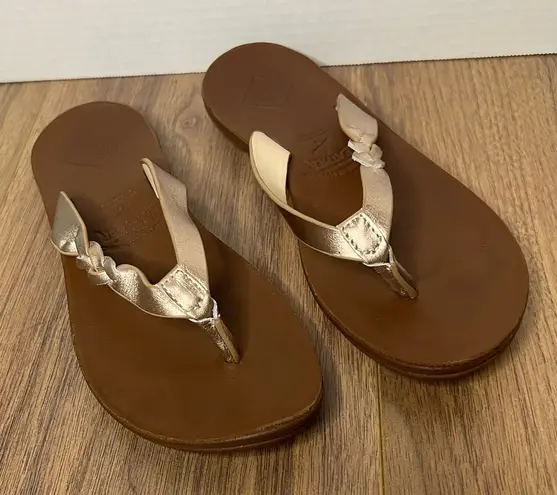 Freewaters Women’s Leather Sandals Size 6.5 Gold Braided Strap Flip Flops Brown