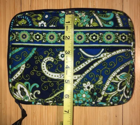 Vera Bradley  E-Reader Sleeve in Rhythm & Blues Retired Winter 2011