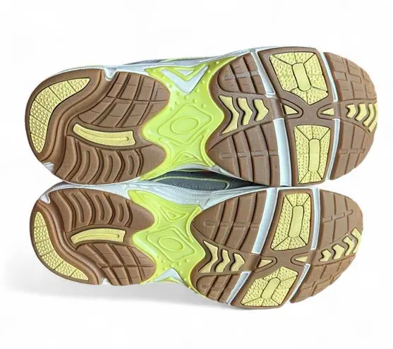 Vionic 23Walk Women’s Walking Shoes Neutral w/ Lime Pop Size 8