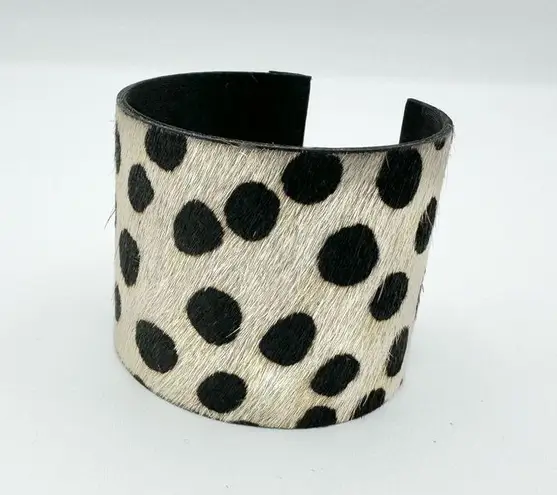 Animal Print Cheetah Faux Fur Cuff Bracelet NEW Gray