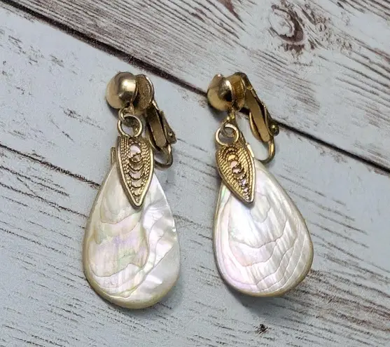Vintage Clip On Earrings Teardrop Shape Mother of Pearl? Dangle