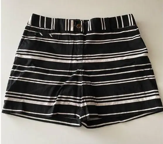 Anne Klein  Black and Ivory Stripped Shorts size 4