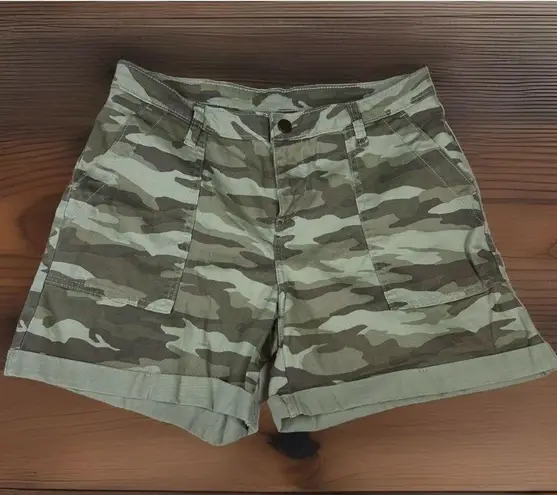 Caslon New NWOT Rolled Cuff Twill Shorts In Green Spring Camo SIZE 8 Summer