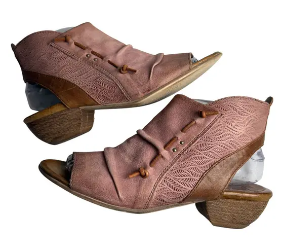Miz Mooz Celia Leather Open Toe Sandals Blush Pink Size EU 38 US 7.5