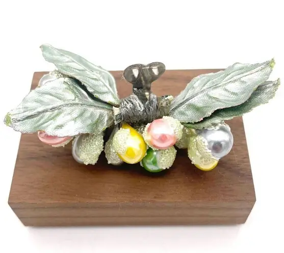 Vintage Shoe Clips Buckles Pastel Faux Pearl Frosted Floral Spray 1940s 1950s Pink