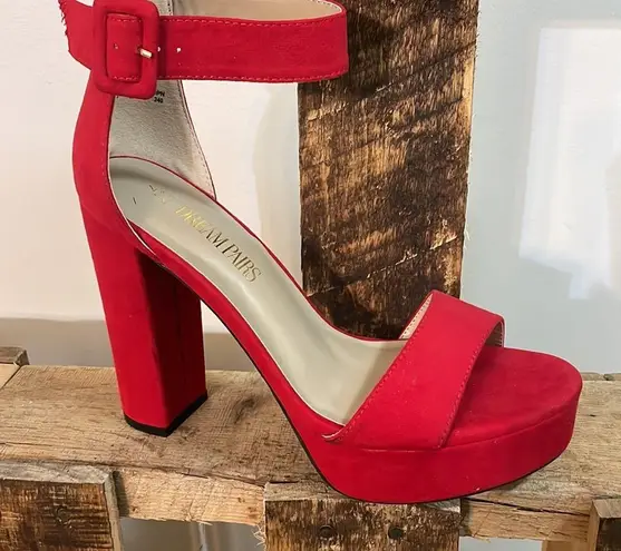 Dream Paris Dream Pairs heels woman’s red chunky fashion ankle strap platform shoe New Sz 7
