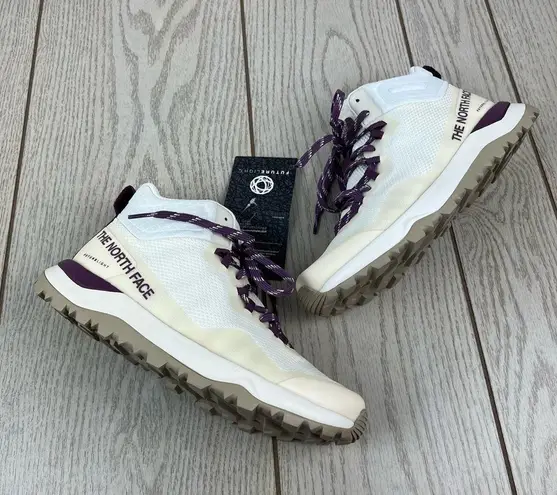 The North Face  Women Activist Mid FUTURELIGHT Boots US8 Gardenia White Pikes Purple