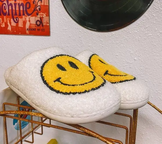 Smiley Face Plush Slippers Size M