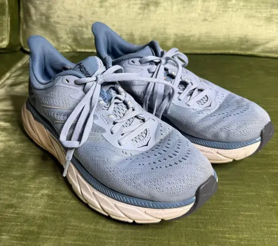 Hoka One One Arahi 5 Running Shoes Size 8.5 Womens Light Blue & White