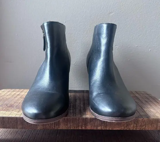 Crown Vintage Women's Ankle Boot SZ 10 Black Leather Sandy Booties