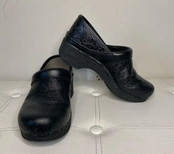 Dansko Professional Tooled Clog Black Size 37 US 6.5