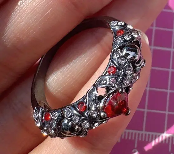 Halloween red diamond heart crystal paved skeleton black tone ring NIB Sz 11
