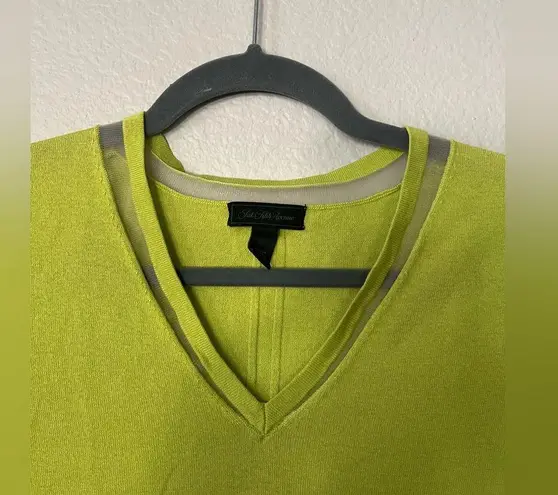 Sak's Fifth Avenue Lemon Lime V Neck Silk & Cashmere Sweater Women's Size S Yellow