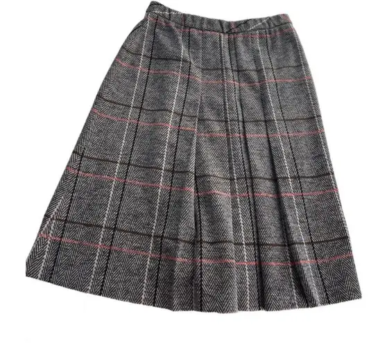 Jantzen 1970’s vintage size 14 plaid skirt. Elastic waist