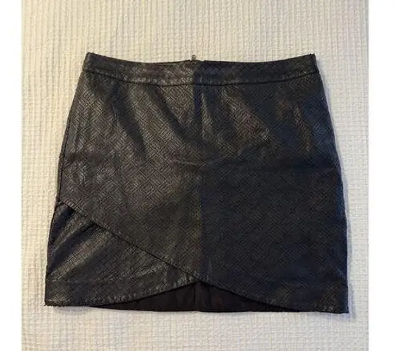 Mossimo Mini Skirt Black Texture Size 10 Biker Rock Punk Gothic