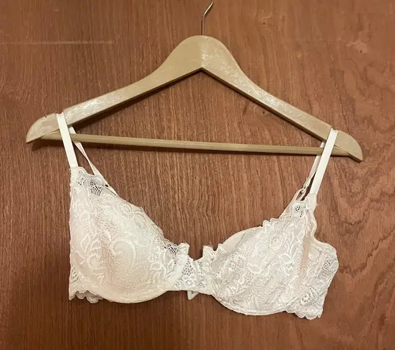 gilligan and o'malley White Lace Bra