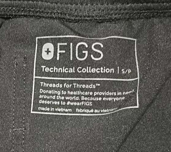 FIGS Black  Scrub Set