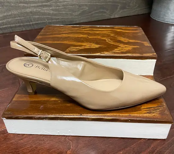 Bella Vita Kitten Heel Pumps - Scarlett II Nude Patent Size 9W
