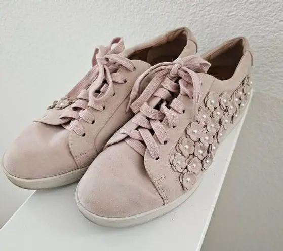 Gentle Souls  Kenneth Cole Blush Pink Suede Sneakers Floral Pearl Size 9.5