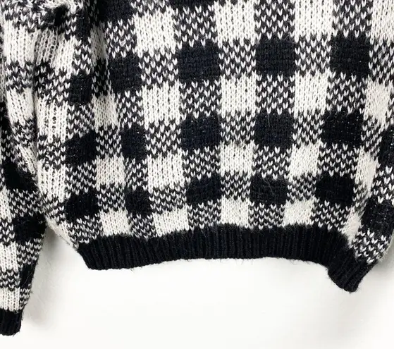 THE WAY Black White Checkered Cropped Knit Long Sleeves Sweater, Size OS