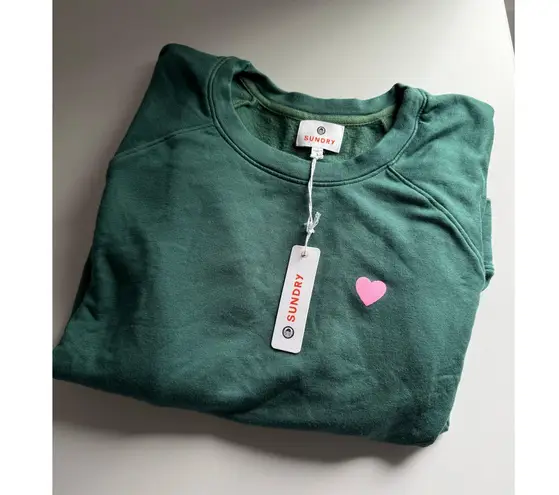 Sundry New Jade with Pink Heart Raglan Pullover - Small - $128