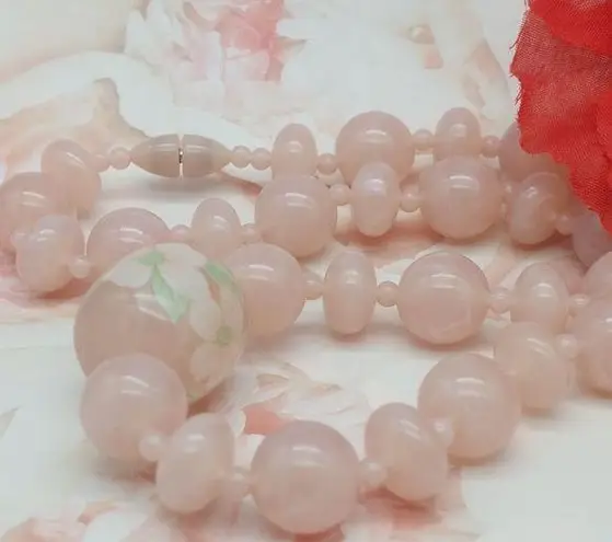 Vintage Pink Plastic Bead Collar Strand Necklace Large Floral Center Bead 18"