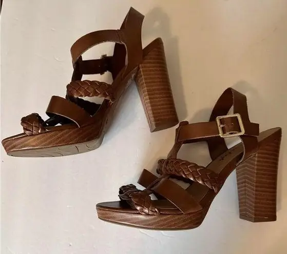 American Eagle NEW  Block Heel Shoes Brown Size 9 NWOT