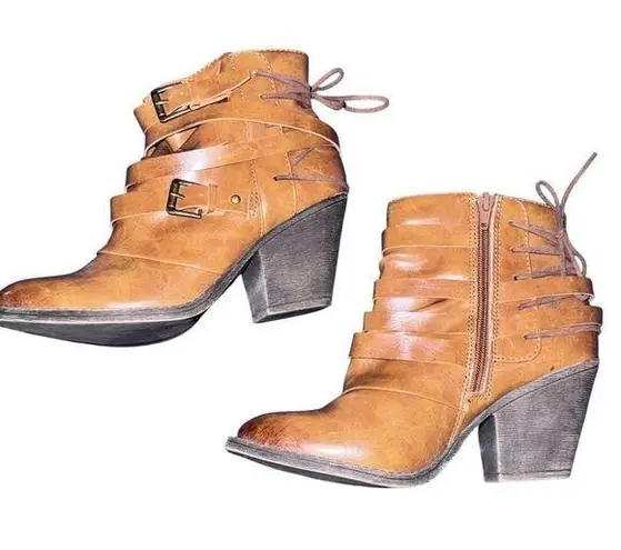 NWOB Pop Peeler Leather Ankle Boots size 7M Brown